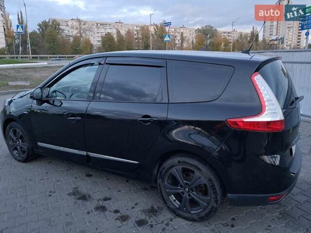 Черный Рено Гранд Сценик, объемом двигателя 1.5 л и пробегом 179 тыс. км за 10500 $, фото 5 на Automoto.ua