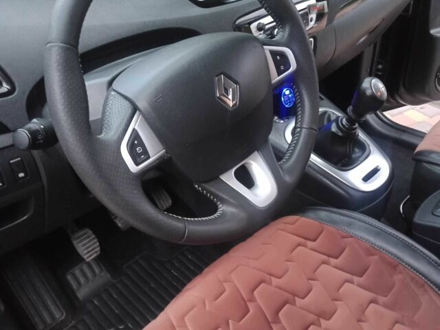 Чорний Рено Гранд Сценік, об'ємом двигуна 1.6 л та пробігом 168 тис. км за 9500 $, фото 3 на Automoto.ua