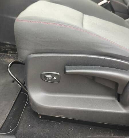 Черный Рено Гранд Сценик, объемом двигателя 0 л и пробегом 246 тыс. км за 8950 $, фото 10 на Automoto.ua