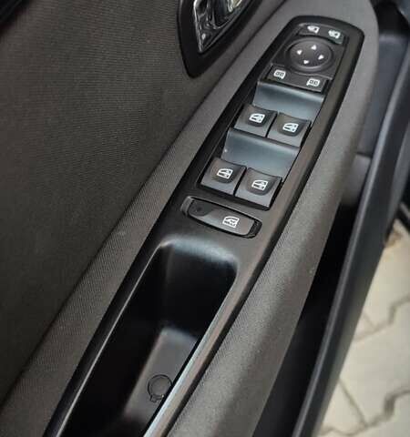 Чорний Рено Гранд Сценік, об'ємом двигуна 1.5 л та пробігом 273 тис. км за 8400 $, фото 22 на Automoto.ua