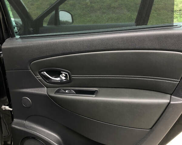 Чорний Рено Гранд Сценік, об'ємом двигуна 1.6 л та пробігом 185 тис. км за 9600 $, фото 71 на Automoto.ua