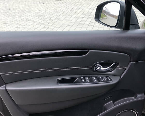 Чорний Рено Гранд Сценік, об'ємом двигуна 1.6 л та пробігом 185 тис. км за 9600 $, фото 73 на Automoto.ua