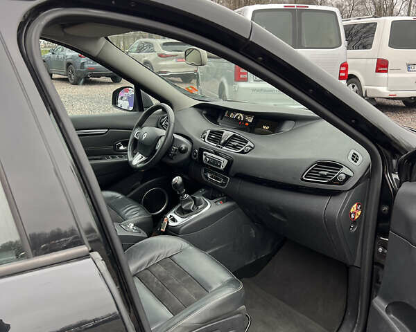 Черный Рено Гранд Сценик, объемом двигателя 0 л и пробегом 233 тыс. км за 8800 $, фото 14 на Automoto.ua