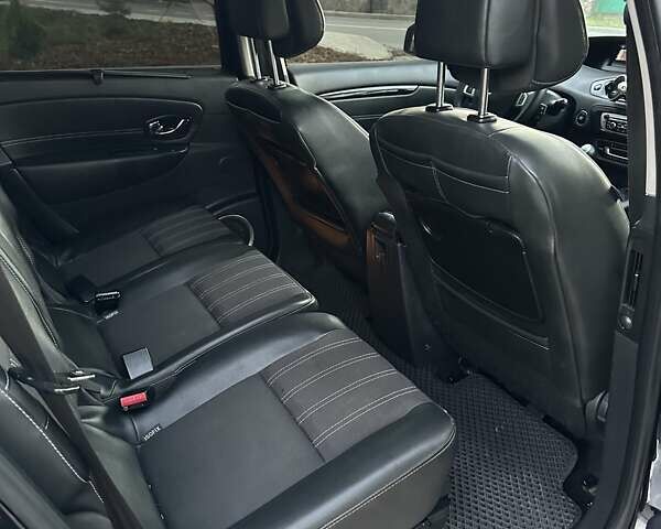 Черный Рено Гранд Сценик, объемом двигателя 1.5 л и пробегом 310 тыс. км за 7900 $, фото 10 на Automoto.ua