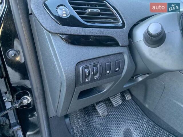 Чорний Рено Гранд Сценік, об'ємом двигуна 1.6 л та пробігом 264 тис. км за 8600 $, фото 25 на Automoto.ua