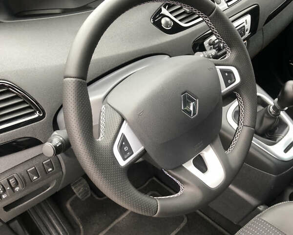 Чорний Рено Гранд Сценік, об'ємом двигуна 1.6 л та пробігом 185 тис. км за 9600 $, фото 51 на Automoto.ua