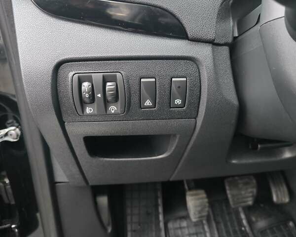 Чорний Рено Гранд Сценік, об'ємом двигуна 1.6 л та пробігом 263 тис. км за 9450 $, фото 23 на Automoto.ua