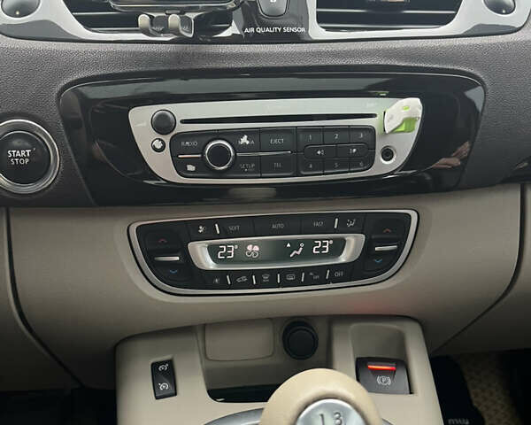 Черный Рено Гранд Сценик, объемом двигателя 1.5 л и пробегом 248 тыс. км за 9000 $, фото 19 на Automoto.ua