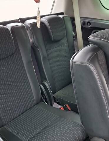 Черный Рено Гранд Сценик, объемом двигателя 1.46 л и пробегом 245 тыс. км за 8500 $, фото 11 на Automoto.ua