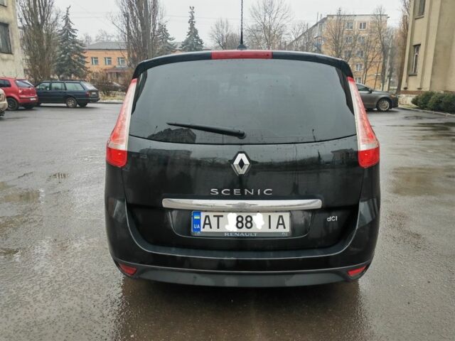 Черный Рено Гранд Сценик, объемом двигателя 1.5 л и пробегом 311 тыс. км за 8000 $, фото 2 на Automoto.ua