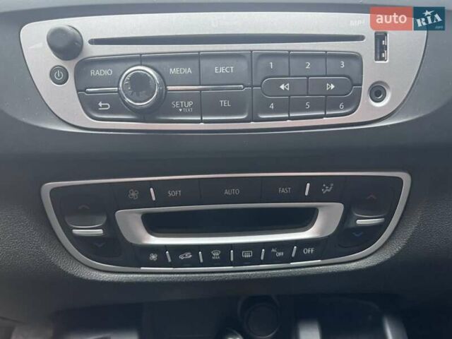 Черный Рено Гранд Сценик, объемом двигателя 1.6 л и пробегом 230 тыс. км за 8999 $, фото 22 на Automoto.ua