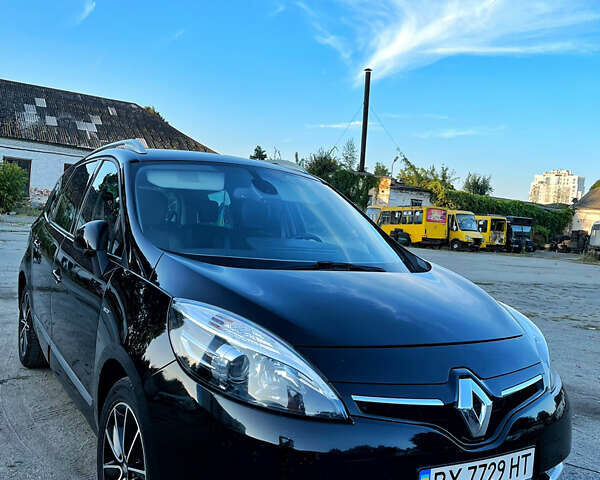 Черный Рено Гранд Сценик, объемом двигателя 1.6 л и пробегом 330 тыс. км за 9800 $, фото 1 на Automoto.ua