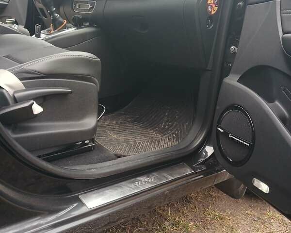 Черный Рено Гранд Сценик, объемом двигателя 1.5 л и пробегом 225 тыс. км за 10200 $, фото 4 на Automoto.ua