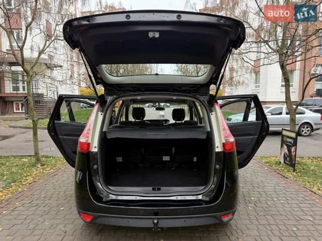 Черный Рено Гранд Сценик, объемом двигателя 1.6 л и пробегом 240 тыс. км за 7500 $, фото 37 на Automoto.ua