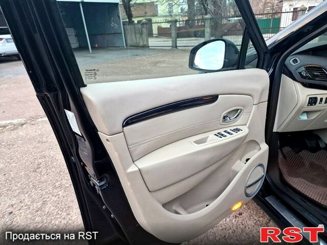 Черный Рено Гранд Сценик, объемом двигателя 1.5 л и пробегом 165 тыс. км за 9100 $, фото 5 на Automoto.ua