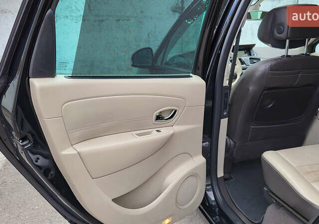 Рено Гранд Сценик 2013 в Стрые на Automoto.ua Черный Рено Гранд Сценик, объемом двигателя 1.6 л и пробегом 285 тыс. км за 9700 $, фото 74 на Automoto.ua