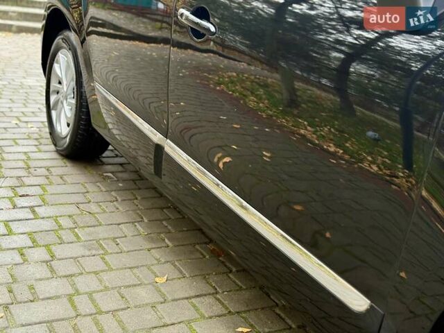 Черный Рено Гранд Сценик, объемом двигателя 1.6 л и пробегом 240 тыс. км за 7500 $, фото 18 на Automoto.ua