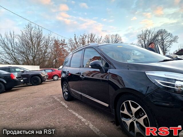 Черный Рено Гранд Сценик, объемом двигателя 1.5 л и пробегом 165 тыс. км за 9100 $, фото 3 на Automoto.ua