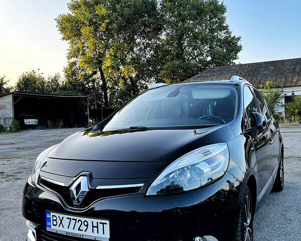 Черный Рено Гранд Сценик, объемом двигателя 1.6 л и пробегом 330 тыс. км за 9800 $, фото 4 на Automoto.ua