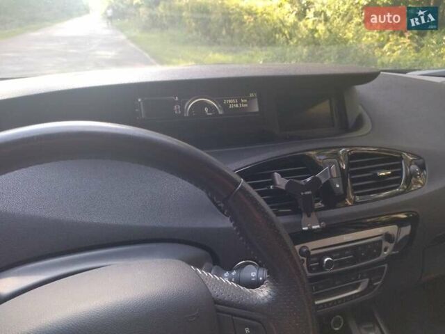 Черный Рено Гранд Сценик, объемом двигателя 1.5 л и пробегом 219 тыс. км за 11500 $, фото 9 на Automoto.ua