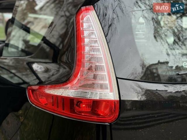 Черный Рено Гранд Сценик, объемом двигателя 1.6 л и пробегом 240 тыс. км за 7500 $, фото 54 на Automoto.ua