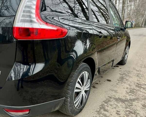 Черный Рено Гранд Сценик, объемом двигателя 1.6 л и пробегом 254 тыс. км за 8800 $, фото 8 на Automoto.ua