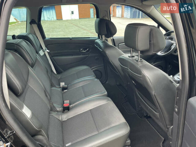 Чорний Рено Гранд Сценік, об'ємом двигуна 1.6 л та пробігом 239 тис. км за 10499 $, фото 60 на Automoto.ua