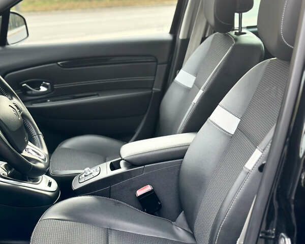 Черный Рено Гранд Сценик, объемом двигателя 1.6 л и пробегом 185 тыс. км за 10400 $, фото 34 на Automoto.ua