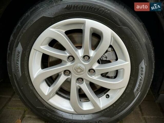 Черный Рено Гранд Сценик, объемом двигателя 1.6 л и пробегом 240 тыс. км за 7500 $, фото 50 на Automoto.ua