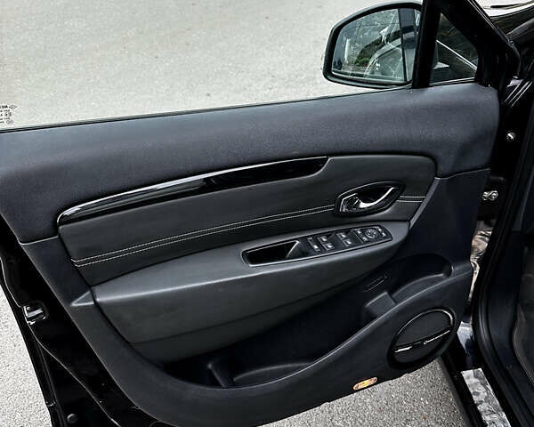 Чорний Рено Гранд Сценік, об'ємом двигуна 1.6 л та пробігом 159 тис. км за 10000 $, фото 11 на Automoto.ua