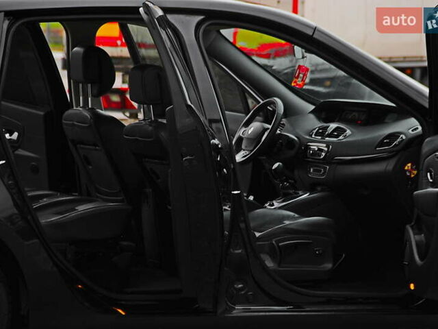 Рено Гранд Сценик 2013 в Днепре (Днепропетровске) на Automoto.ua Черный Рено Гранд Сценик, объемом двигателя 1.5 л и пробегом 145 тыс. км за 8700 $, фото 7 на Automoto.ua