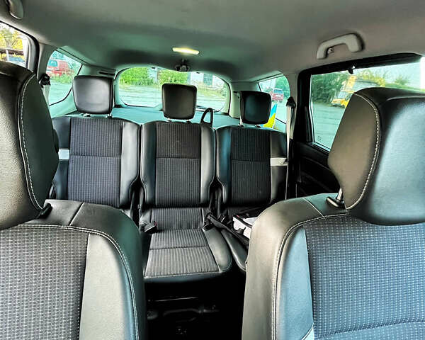 Черный Рено Гранд Сценик, объемом двигателя 1.6 л и пробегом 330 тыс. км за 9800 $, фото 13 на Automoto.ua