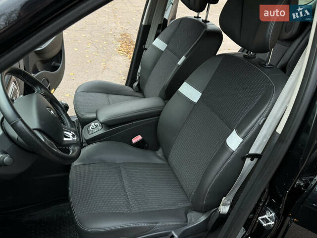 Рено Гранд Сценик 2013 в Житомире на Automoto.ua Черный Рено Гранд Сценик, объемом двигателя 1.6 л и пробегом 249 тыс. км за 9200 $, фото 25 на Automoto.ua
