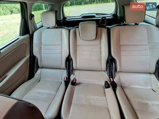 Черный Рено Гранд Сценик, объемом двигателя 1.6 л и пробегом 291 тыс. км за 9950 $, фото 12 на Automoto.ua