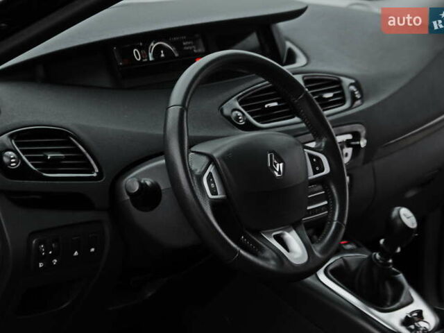 Рено Гранд Сценик 2013 в Днепре (Днепропетровске) на Automoto.ua Черный Рено Гранд Сценик, объемом двигателя 1.5 л и пробегом 145 тыс. км за 8700 $, фото 8 на Automoto.ua