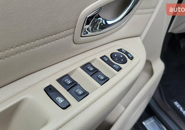 Рено Гранд Сценик 2013 в Стрые на Automoto.ua Черный Рено Гранд Сценик, объемом двигателя 1.6 л и пробегом 285 тыс. км за 9700 $, фото 58 на Automoto.ua