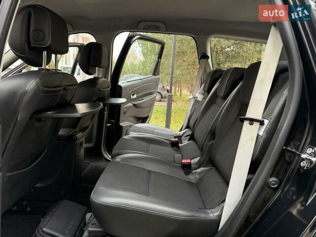 Черный Рено Гранд Сценик, объемом двигателя 1.6 л и пробегом 240 тыс. км за 7500 $, фото 35 на Automoto.ua