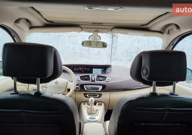 Рено Гранд Сценик 2013 в Стрые на Automoto.ua Черный Рено Гранд Сценик, объемом двигателя 1.6 л и пробегом 285 тыс. км за 9700 $, фото 84 на Automoto.ua