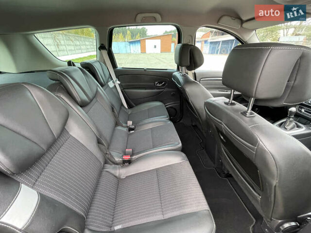 Чорний Рено Гранд Сценік, об'ємом двигуна 1.6 л та пробігом 239 тис. км за 10499 $, фото 61 на Automoto.ua