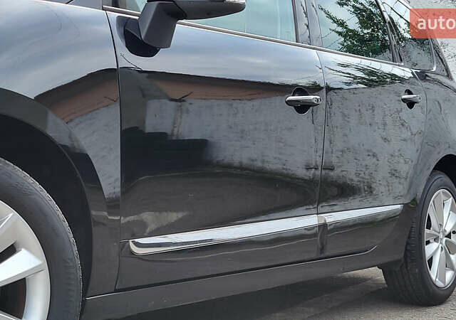 Рено Гранд Сценик 2013 в Стрые на Automoto.ua Черный Рено Гранд Сценик, объемом двигателя 1.6 л и пробегом 285 тыс. км за 9700 $, фото 12 на Automoto.ua