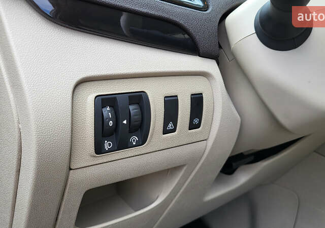 Рено Гранд Сценик 2013 в Стрые на Automoto.ua Черный Рено Гранд Сценик, объемом двигателя 1.6 л и пробегом 285 тыс. км за 9700 $, фото 64 на Automoto.ua