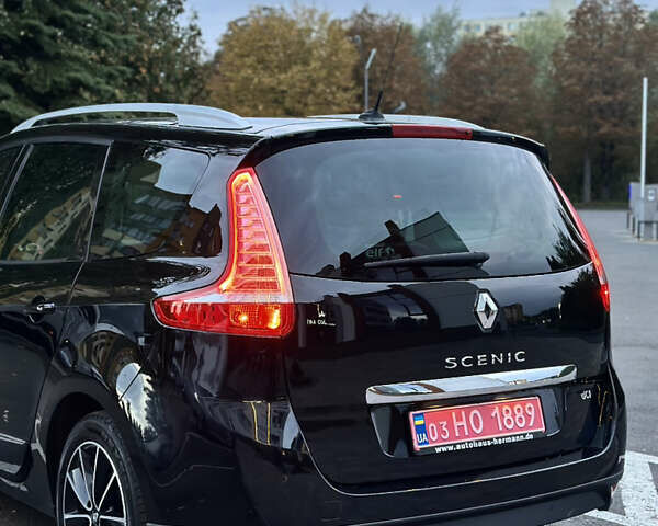 Черный Рено Гранд Сценик, объемом двигателя 1.6 л и пробегом 183 тыс. км за 10500 $, фото 17 на Automoto.ua