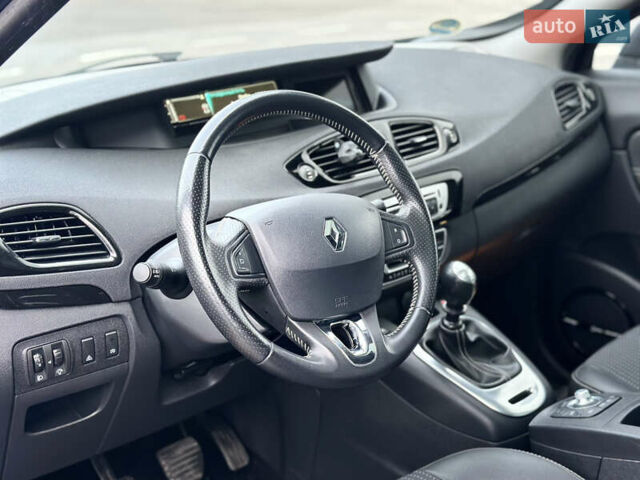 Черный Рено Гранд Сценик, объемом двигателя 1.6 л и пробегом 183 тыс. км за 10500 $, фото 26 на Automoto.ua