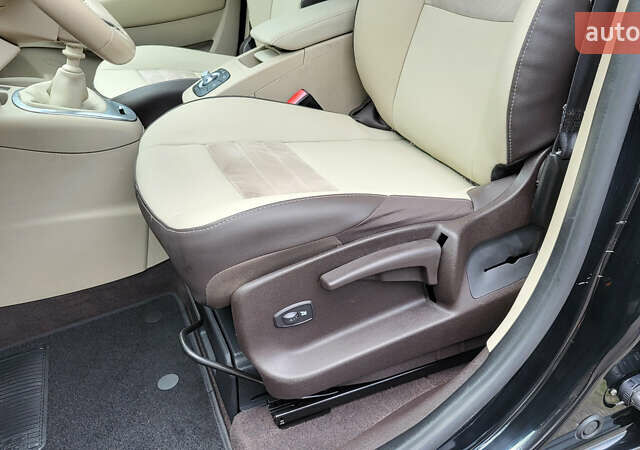 Рено Гранд Сценик 2013 в Стрые на Automoto.ua Черный Рено Гранд Сценик, объемом двигателя 1.6 л и пробегом 285 тыс. км за 9700 $, фото 63 на Automoto.ua