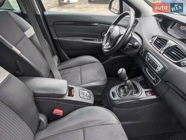 Черный Рено Гранд Сценик, объемом двигателя 1.46 л и пробегом 240 тыс. км за 10350 $, фото 22 на Automoto.ua