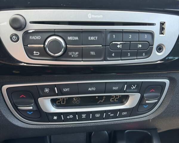 Рено Гранд Сценик 2013 в Луцке на Automoto.ua Черный Рено Гранд Сценик, объемом двигателя 1.6 л и пробегом 175 тыс. км за 11900 $, фото 31 на Automoto.ua