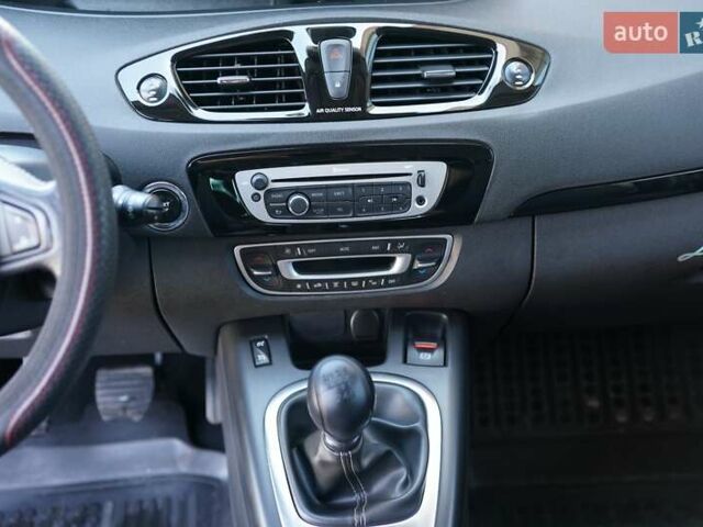 Черный Рено Гранд Сценик, объемом двигателя 1.6 л и пробегом 303 тыс. км за 10950 $, фото 20 на Automoto.ua