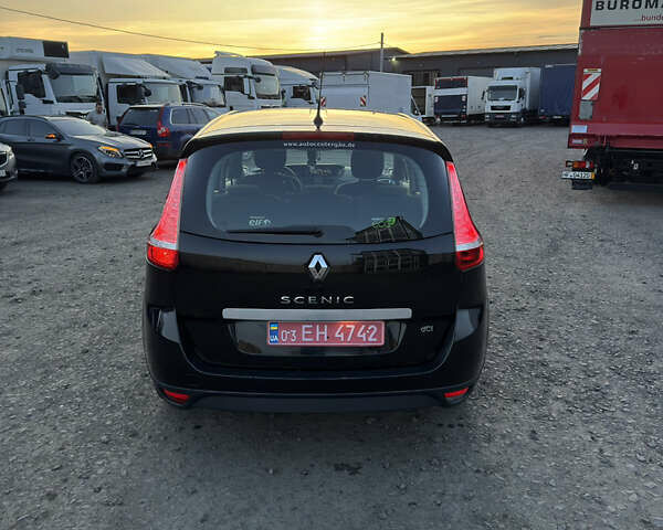 Черный Рено Гранд Сценик, объемом двигателя 1.6 л и пробегом 252 тыс. км за 9250 $, фото 13 на Automoto.ua