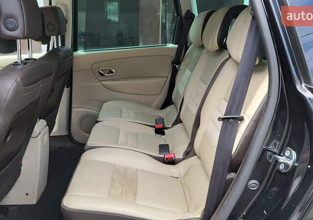 Рено Гранд Сценик 2013 в Стрые на Automoto.ua Черный Рено Гранд Сценик, объемом двигателя 1.6 л и пробегом 285 тыс. км за 9700 $, фото 76 на Automoto.ua