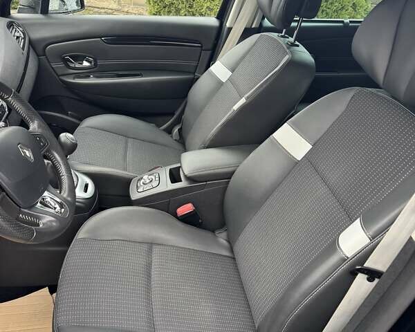 Рено Гранд Сценик 2013 в Луцке на Automoto.ua Черный Рено Гранд Сценик, объемом двигателя 1.6 л и пробегом 175 тыс. км за 11900 $, фото 54 на Automoto.ua